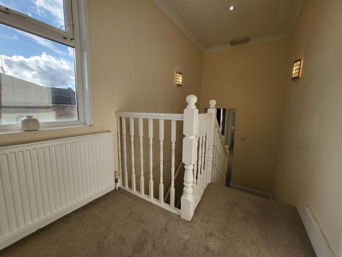 Tooting Bec Central Apartment By London Tube Exterior foto